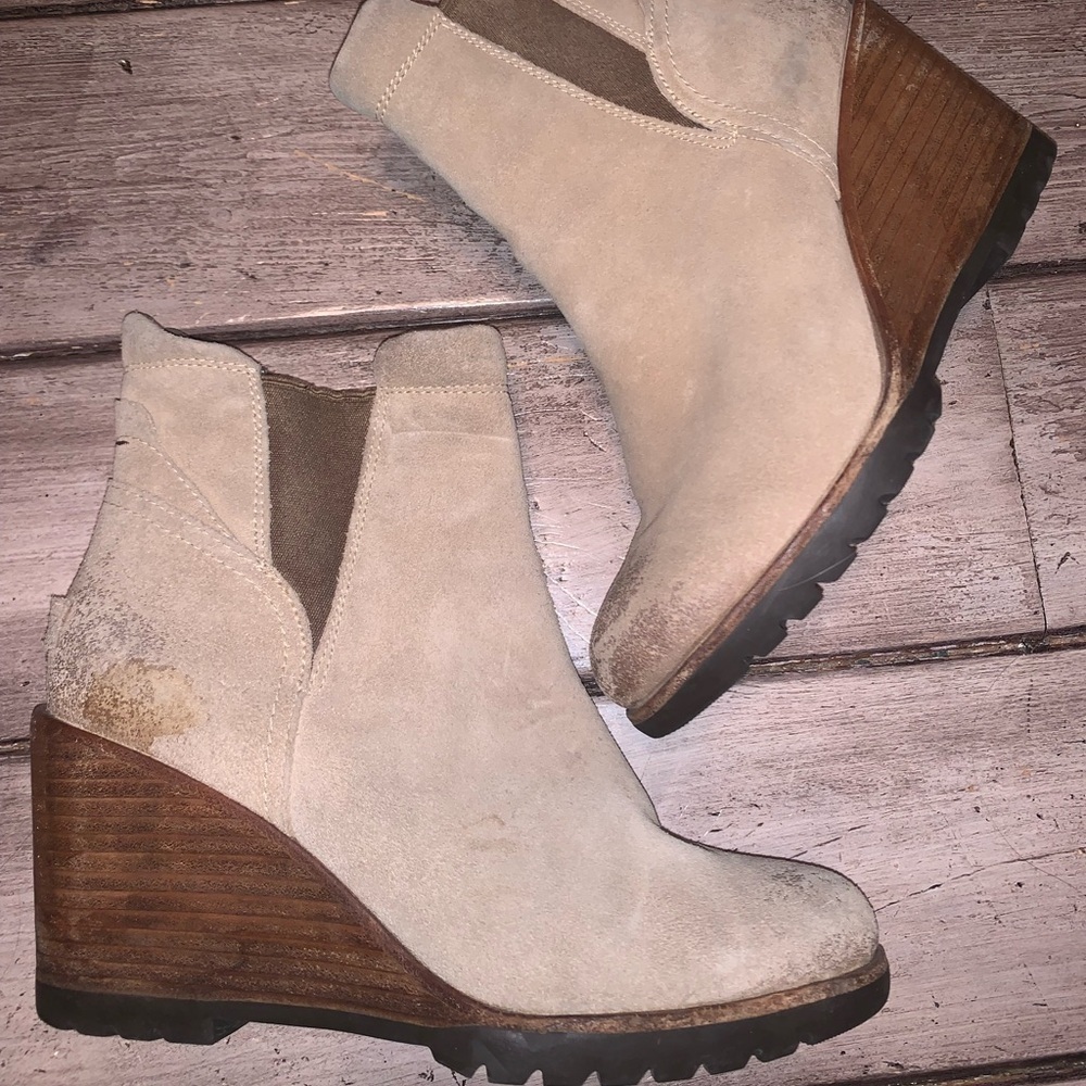 Sorel Boots After Hours Casual Chelsea Wedge Bootie Brown Tan Leather